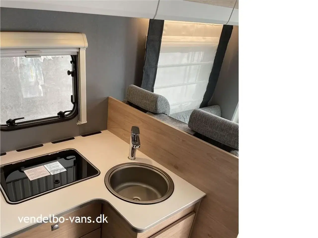 Billede 18 - 2024 - Dethleffs Just Camp T7052EB Fremragende komfort , dækker de mest forskellige ønsker og krav til det mobile liv