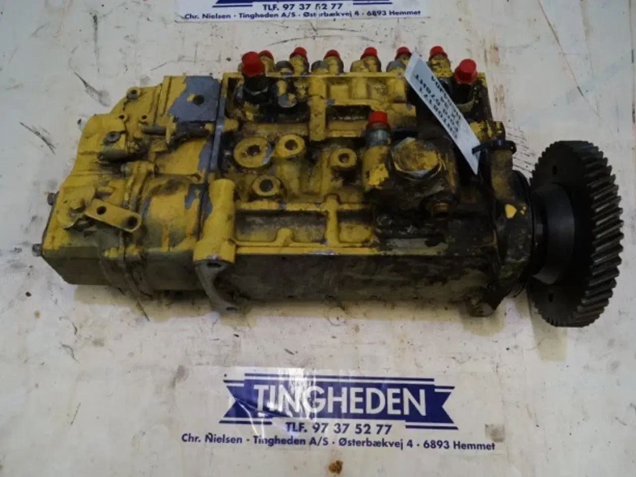 Billede 3 - Ford 678 HT Brændstofpumpe 84214403