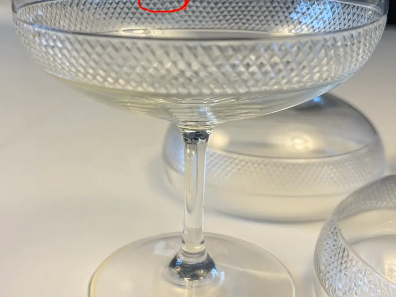 Billede 4 - Champagneskåle 5 stk. med pyramideformet slibning