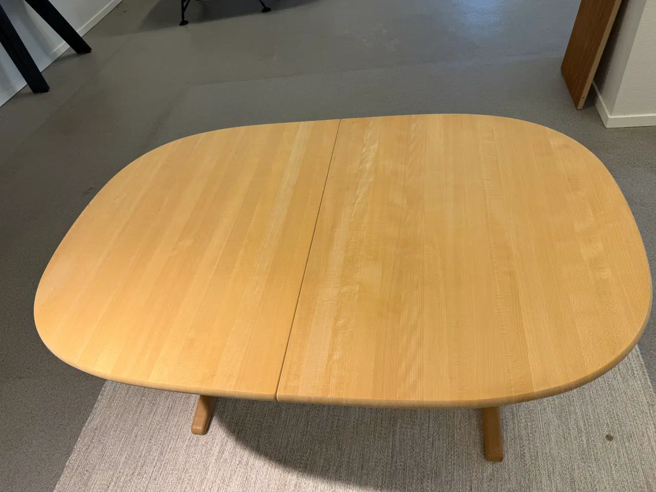 Billede 3 - Oval spisebord bøg