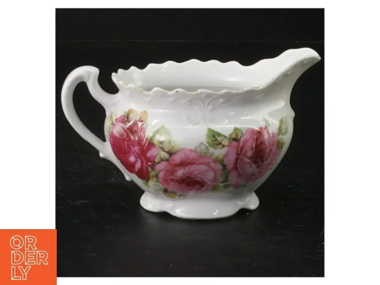 Billede 1 - Porcelæn flødekande med blomstermotiv (str. 18 x 7 cm)