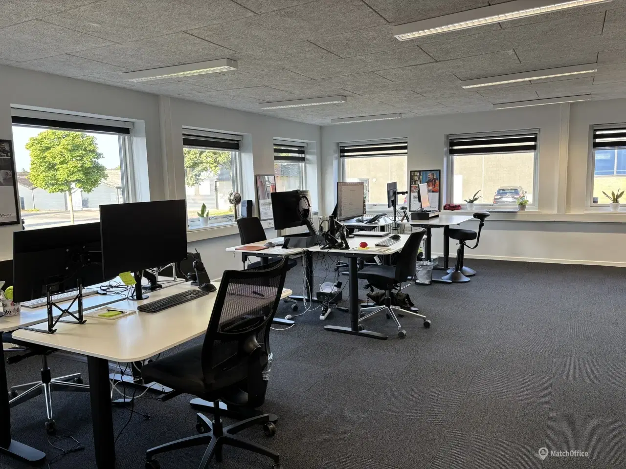 Billede 1 - Pæne kontorer til lav pris og med mulighed for at leje lager til