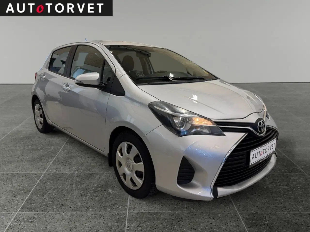 Billede 2 - Toyota Yaris 1,0 VVT-i T2 Touch