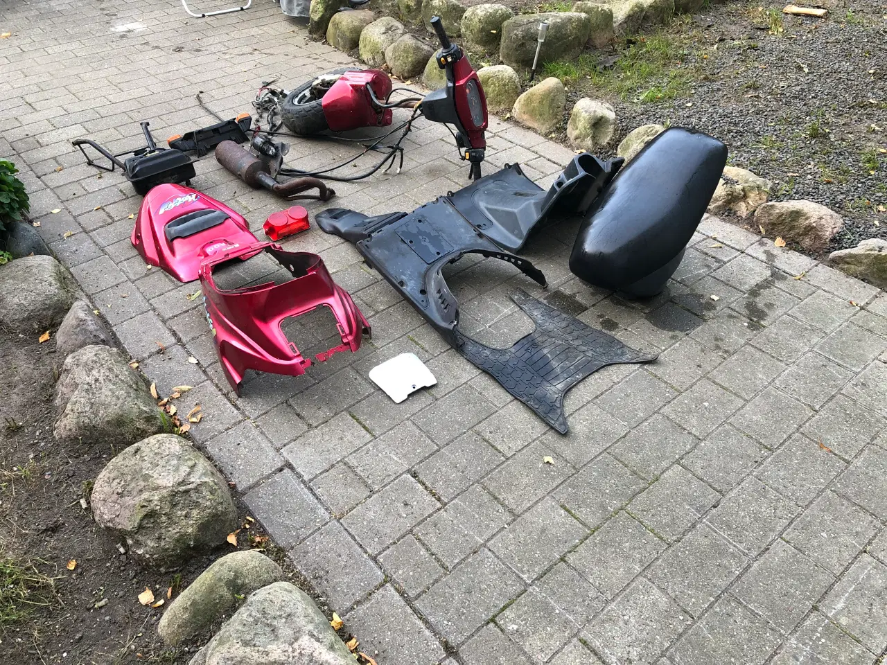 Billede 2 - Jeg har nogle deler liggende til Pgo hot 50