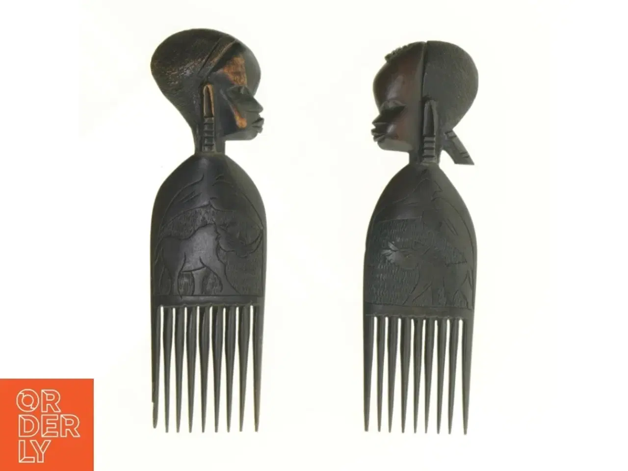 Billede 1 - Kamme med udskårne afrikanske motiver (str. 24 x 7 cm)