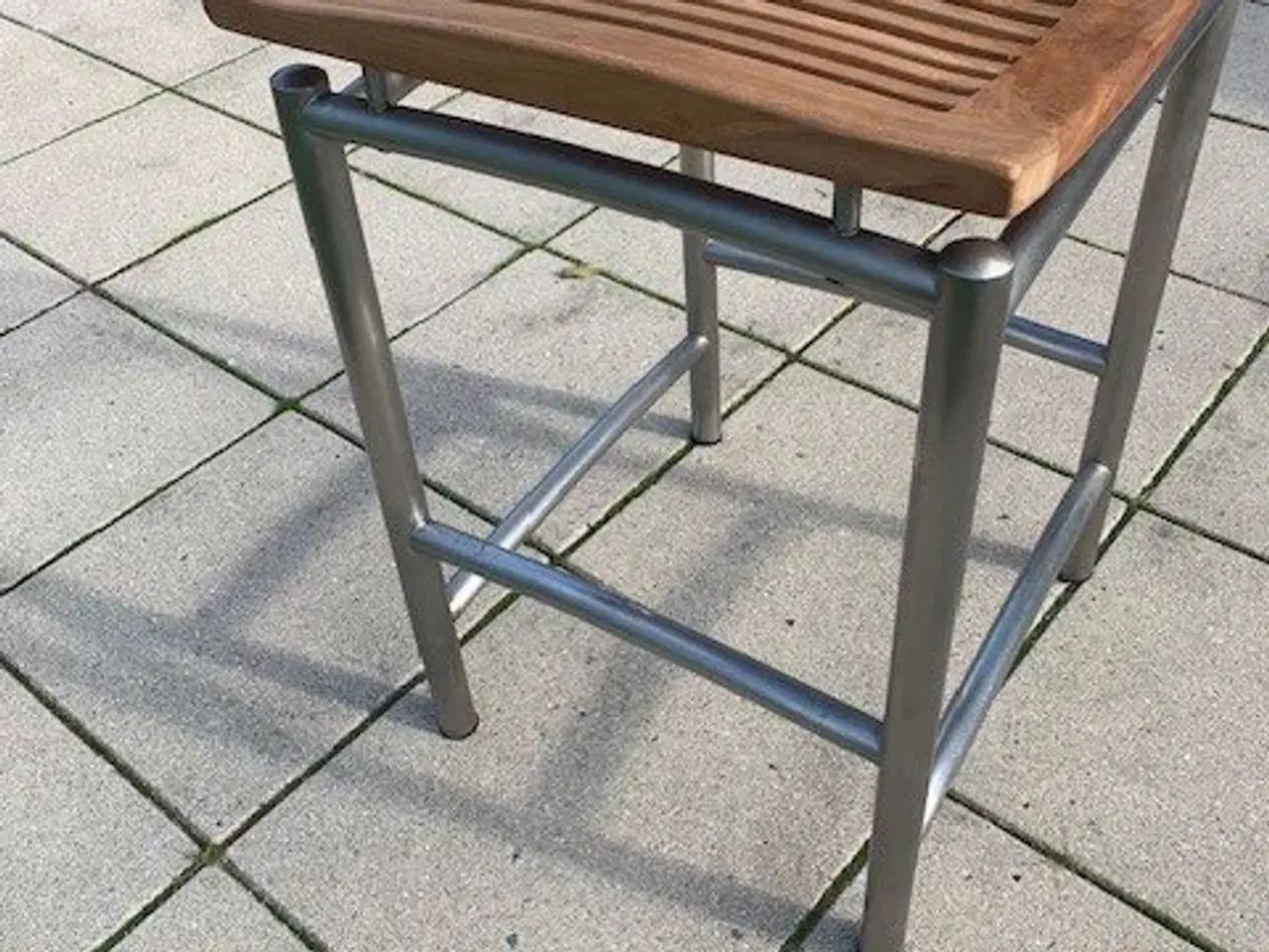 Billede 3 - Barstole / køkkenstole Rustfri stål med teak sæde