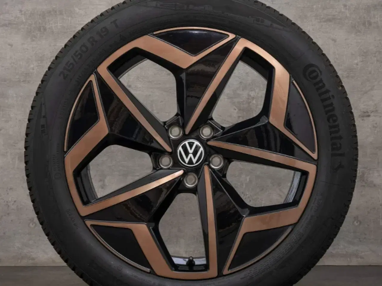 Billede 1 - Fabryksnye 19" VW ID.3 / CUPRA BORN 215/50R19  REF.P32 VINTER