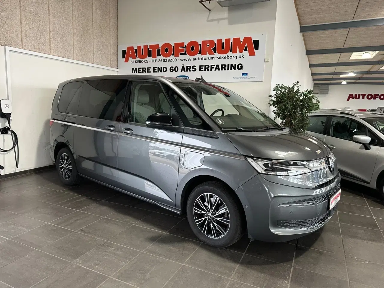 Billede 1 - VW Multivan 1,4 eHybrid Style DSG kort