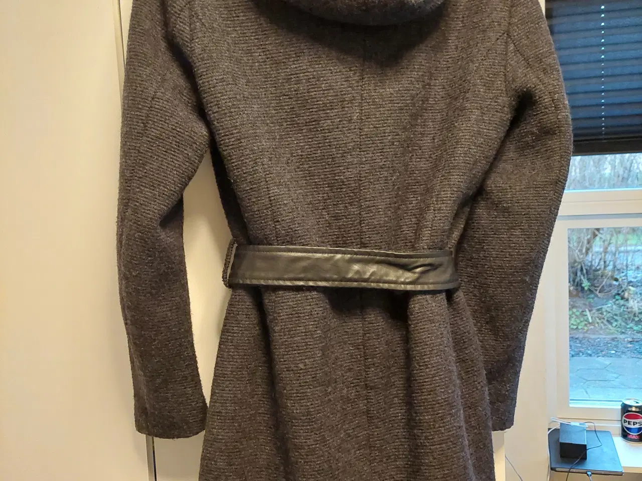 Billede 2 - Uldjakke med bælte