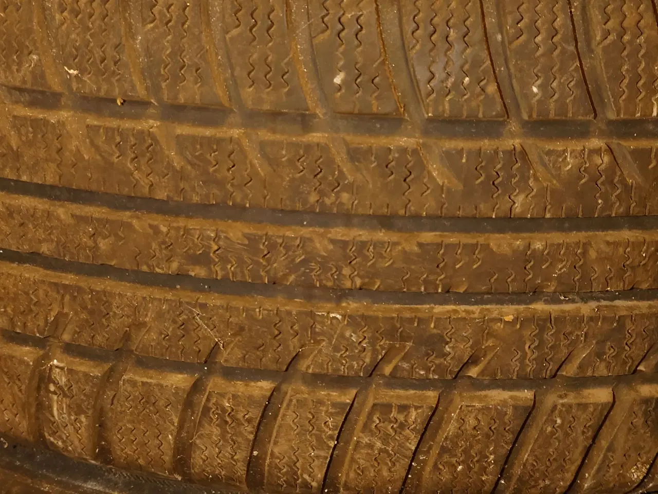 Billede 3 - Atlas vinterdæk til salg – 185/60 R14 82T