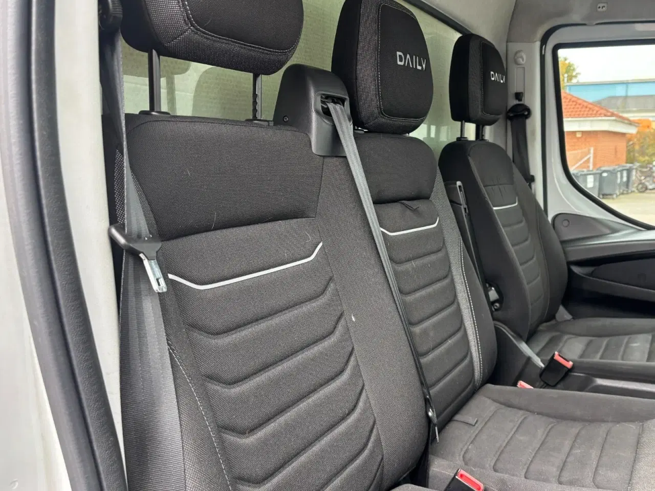 Billede 20 - Iveco Daily 2,3 35S16 Alukasse m/lift AG8