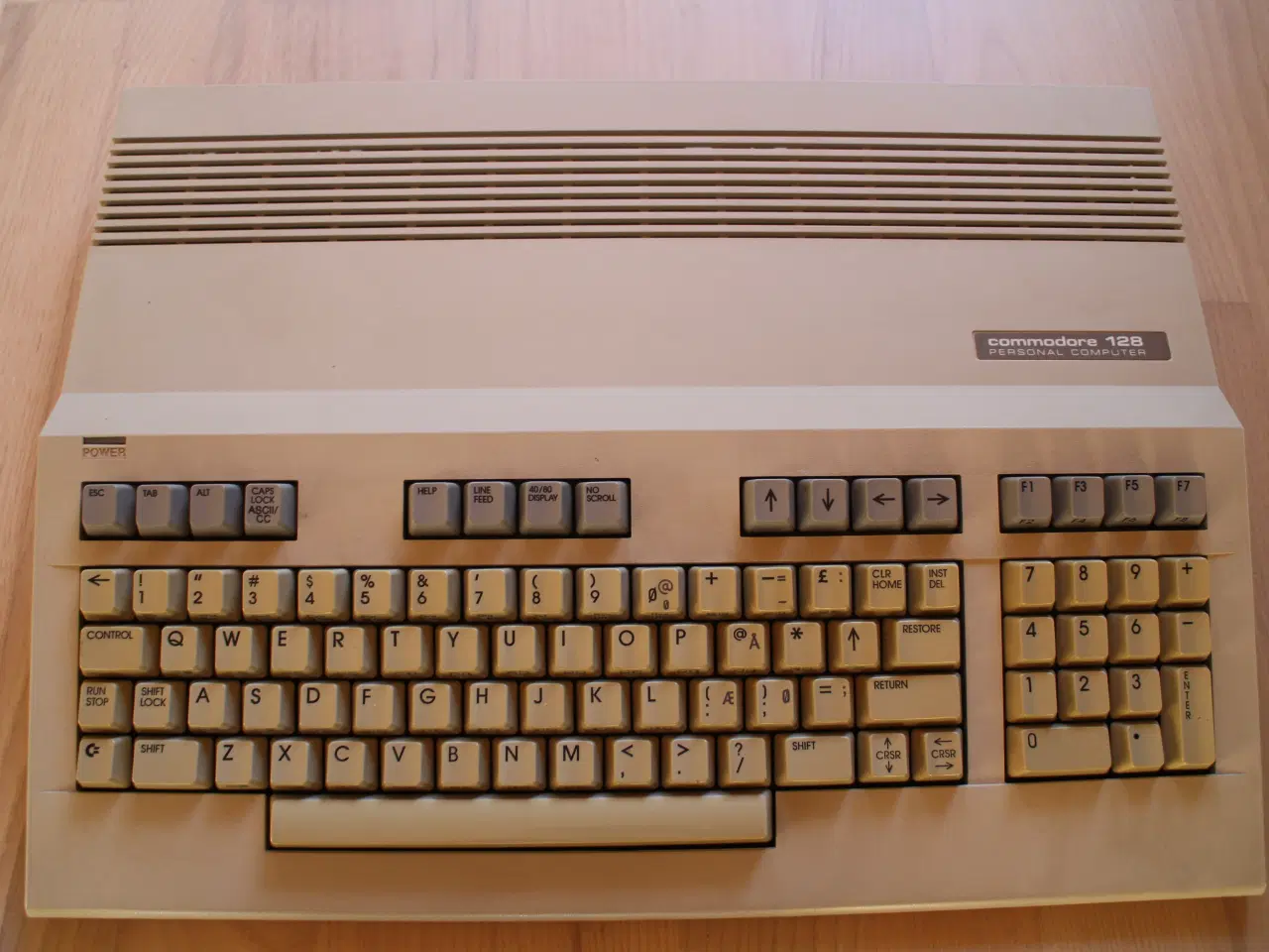 Billede 1 - Commodore 128 uden tilbehør
