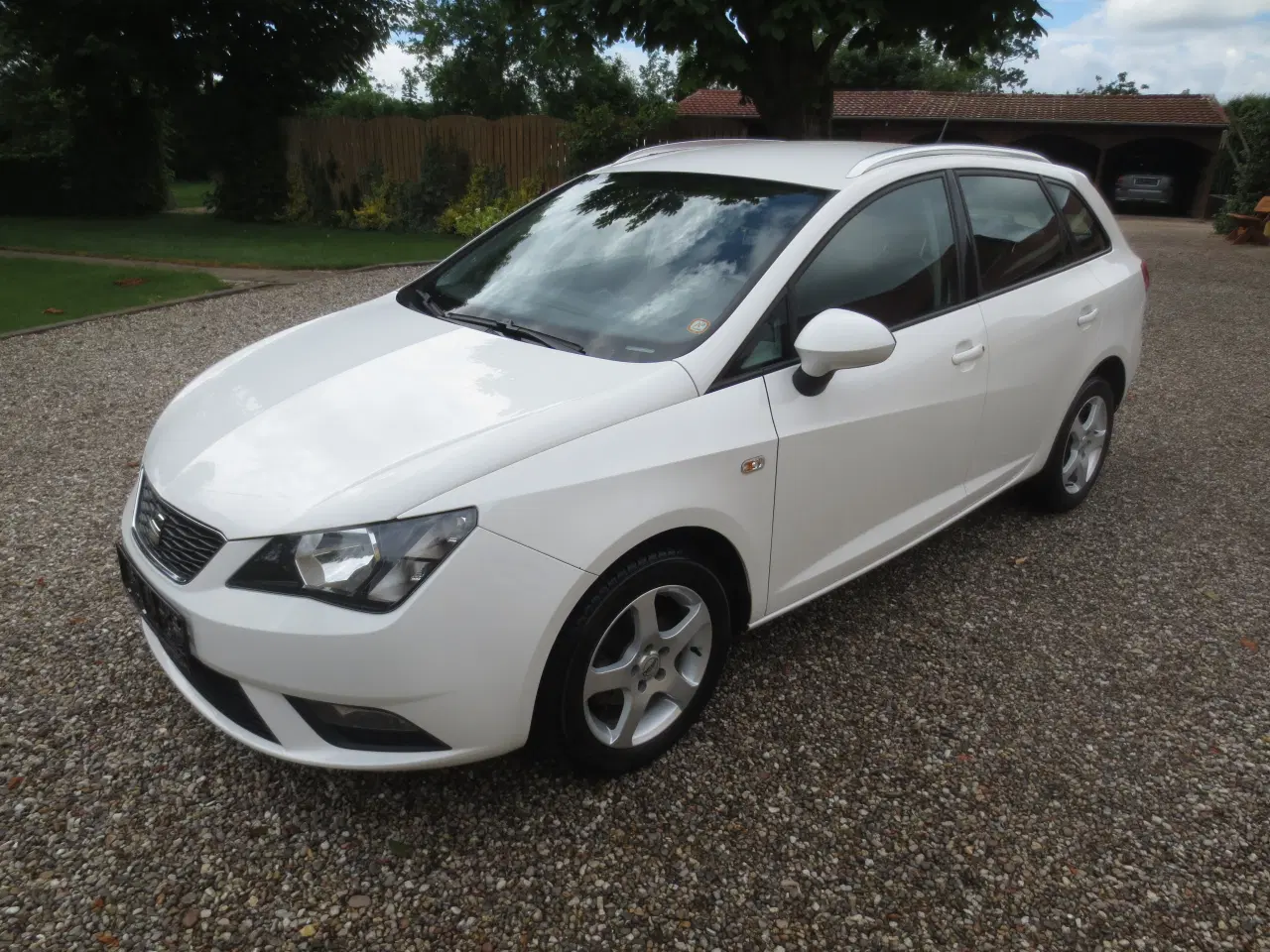 Billede 1 - Seat Ibiza 1.2 TSi St.car. År 2016. 