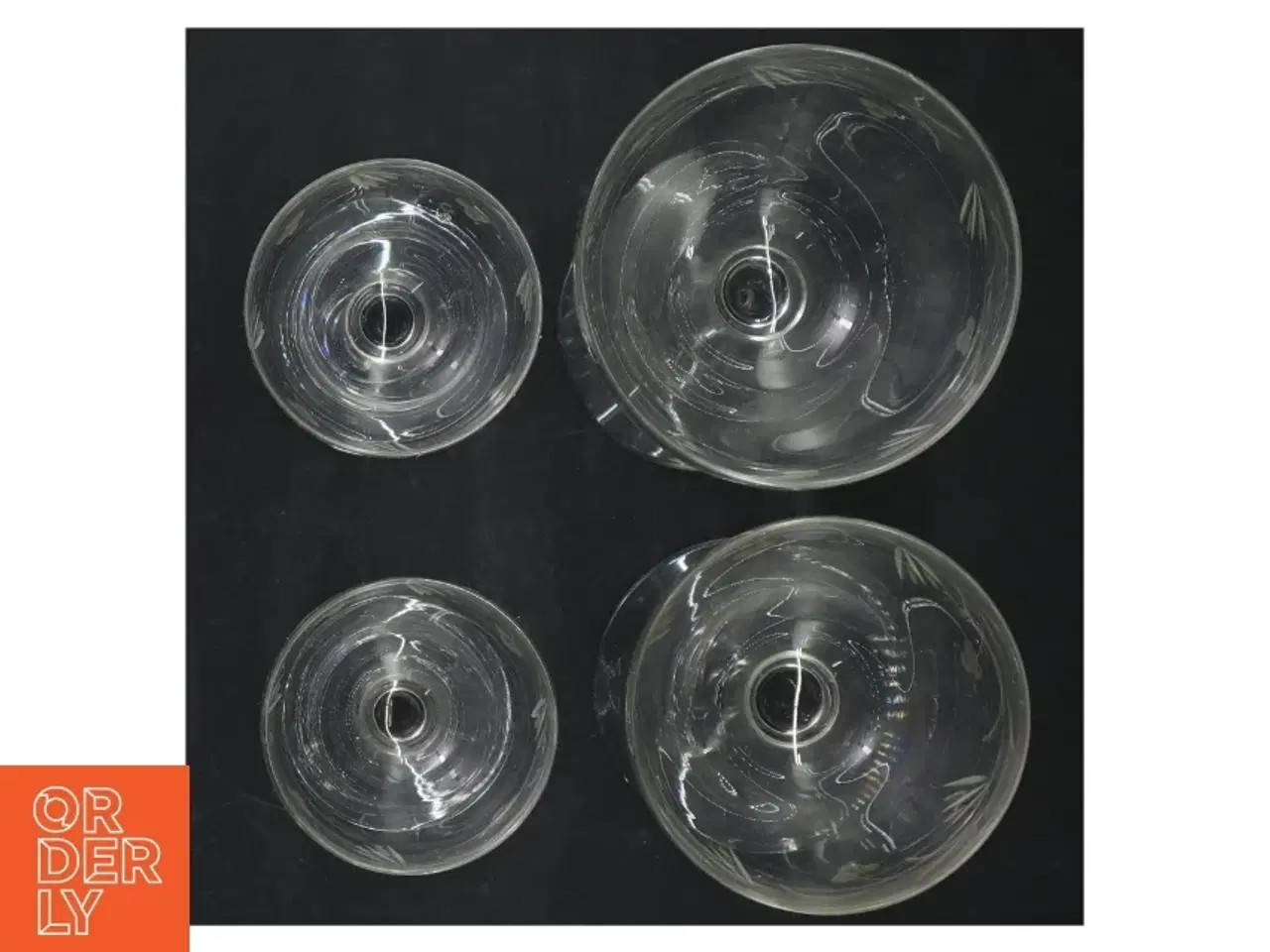 Billede 5 - Graverede vinglas (str. 16 cm. og. 15 cm. og. 12 cm)