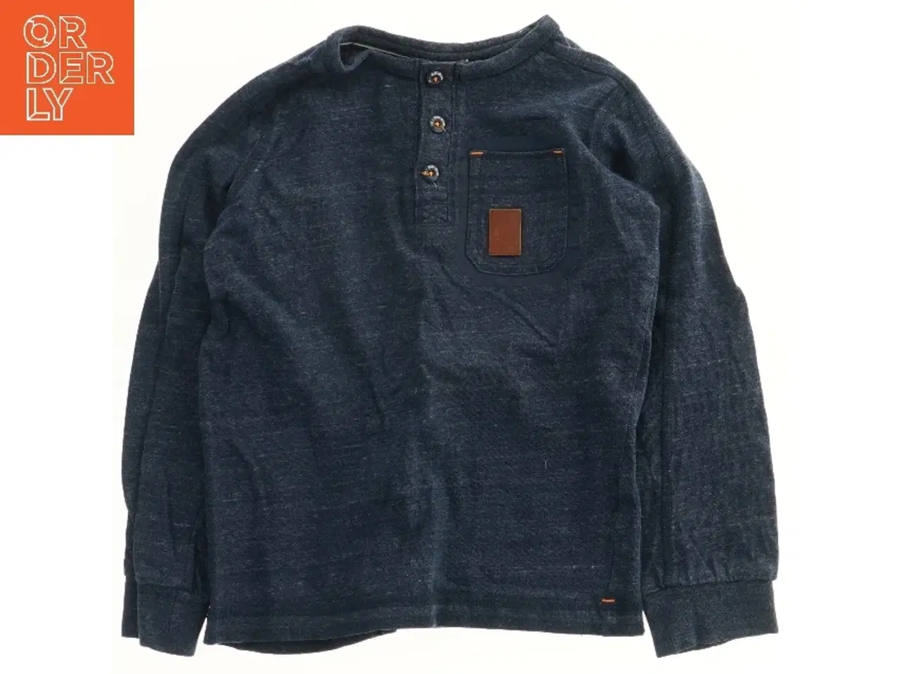 Billede 1 - Langærmet bluse med knapper og brystlomme fra Name It (str. 116)