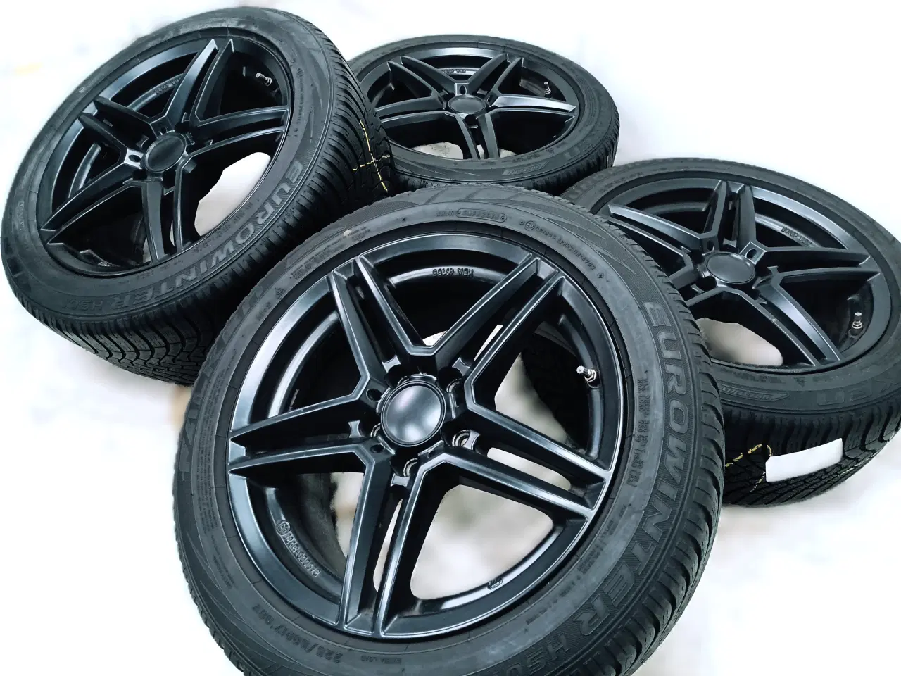 Billede 2 - 5x112 17" ET48 nav 66,6ø Uniwheels vintersæt inkl.