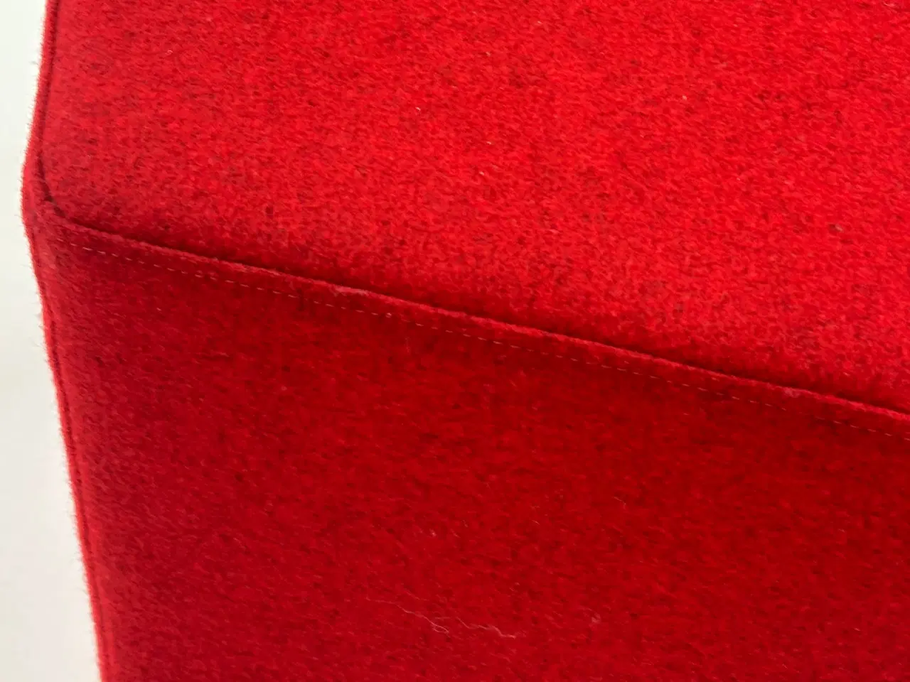 Billede 6 - SDC Lab Pentagon Puf – Rød