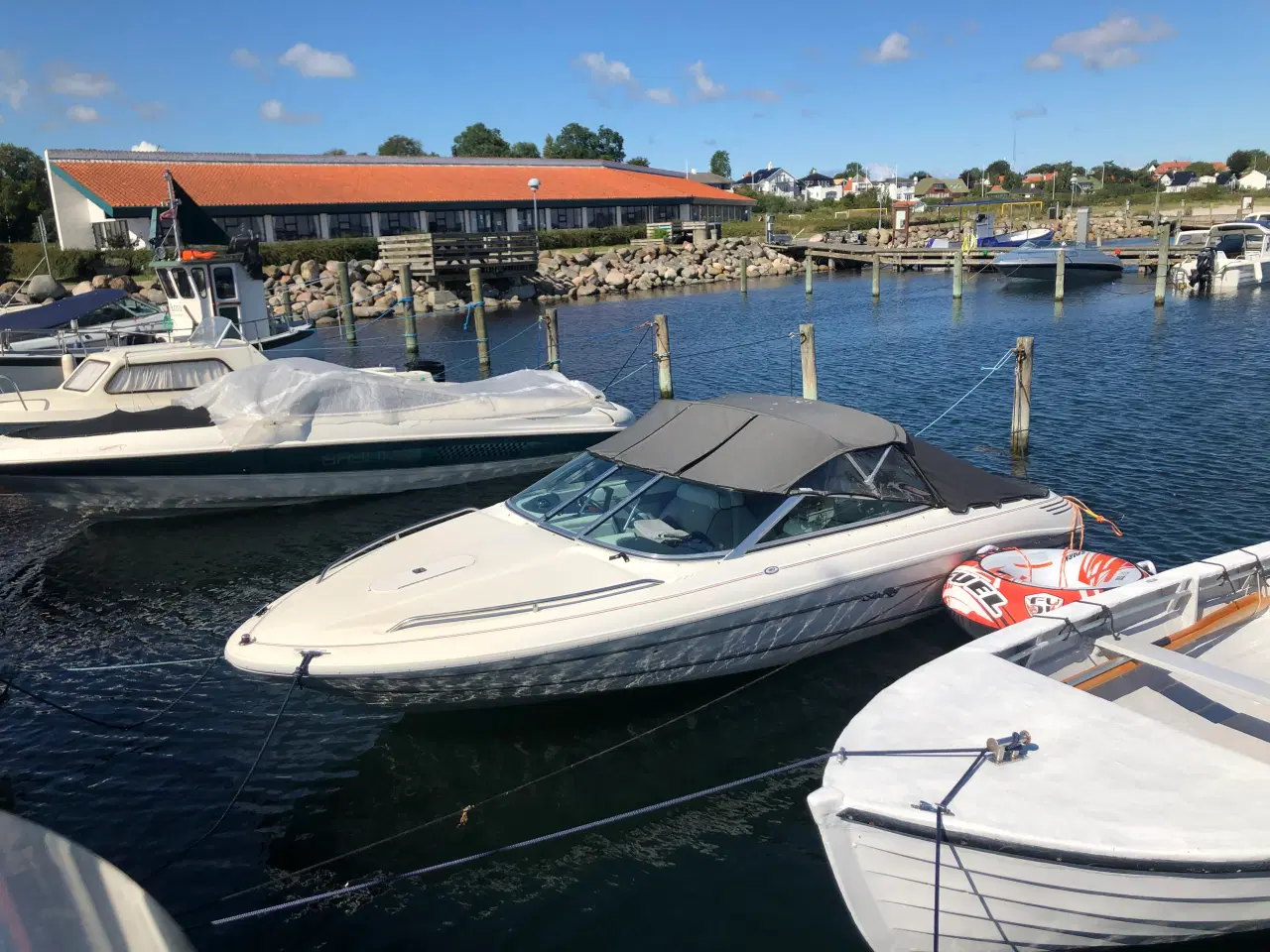 Billede 7 - Sea Ray 180 Closed Bow
