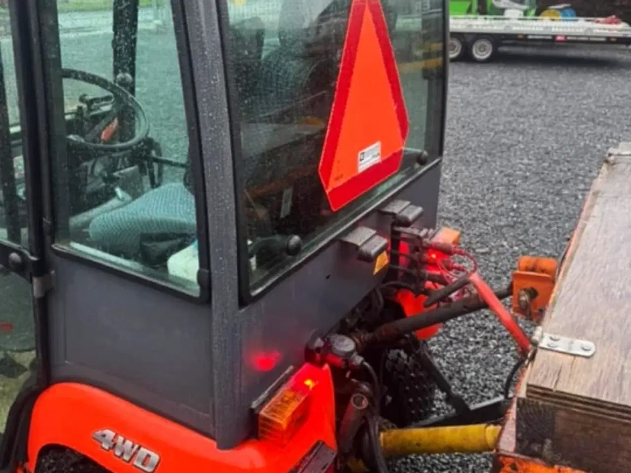 Billede 13 - Kubota 2350 minitraktor / 770 timer / vinterudstyr