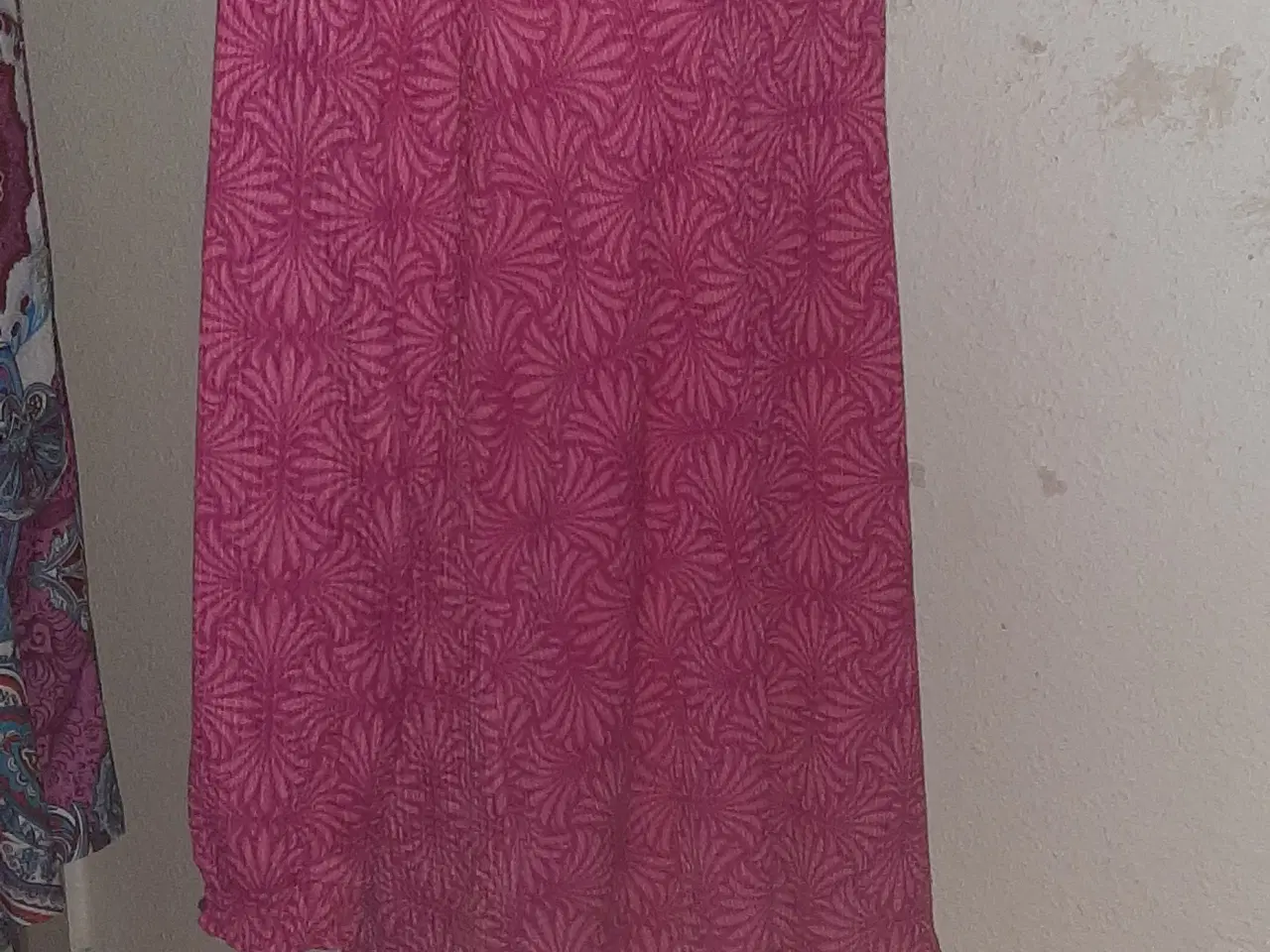 Billede 8 - Kjole-Mini-Maxi.Cherisse farve.m.mønster/Str:Mediu