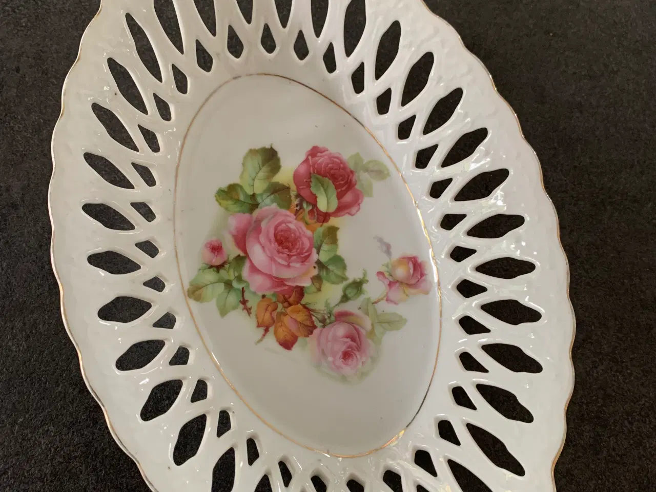 Billede 1 - Porcelænsfad med roser