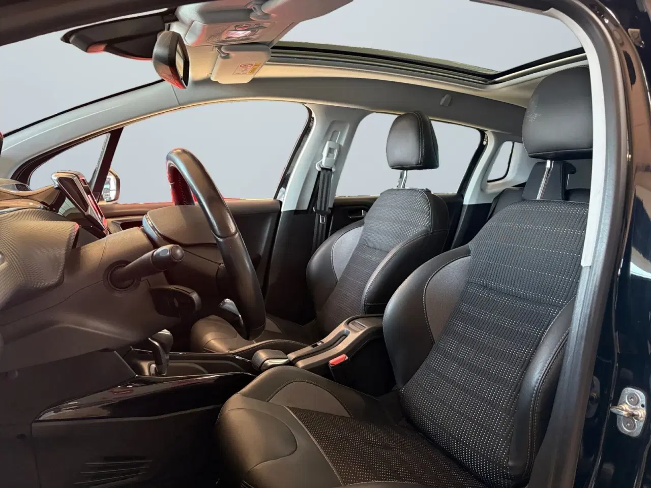 Billede 3 - Peugeot 2008 1,2 PureTech 110 Selection Sky EAT6