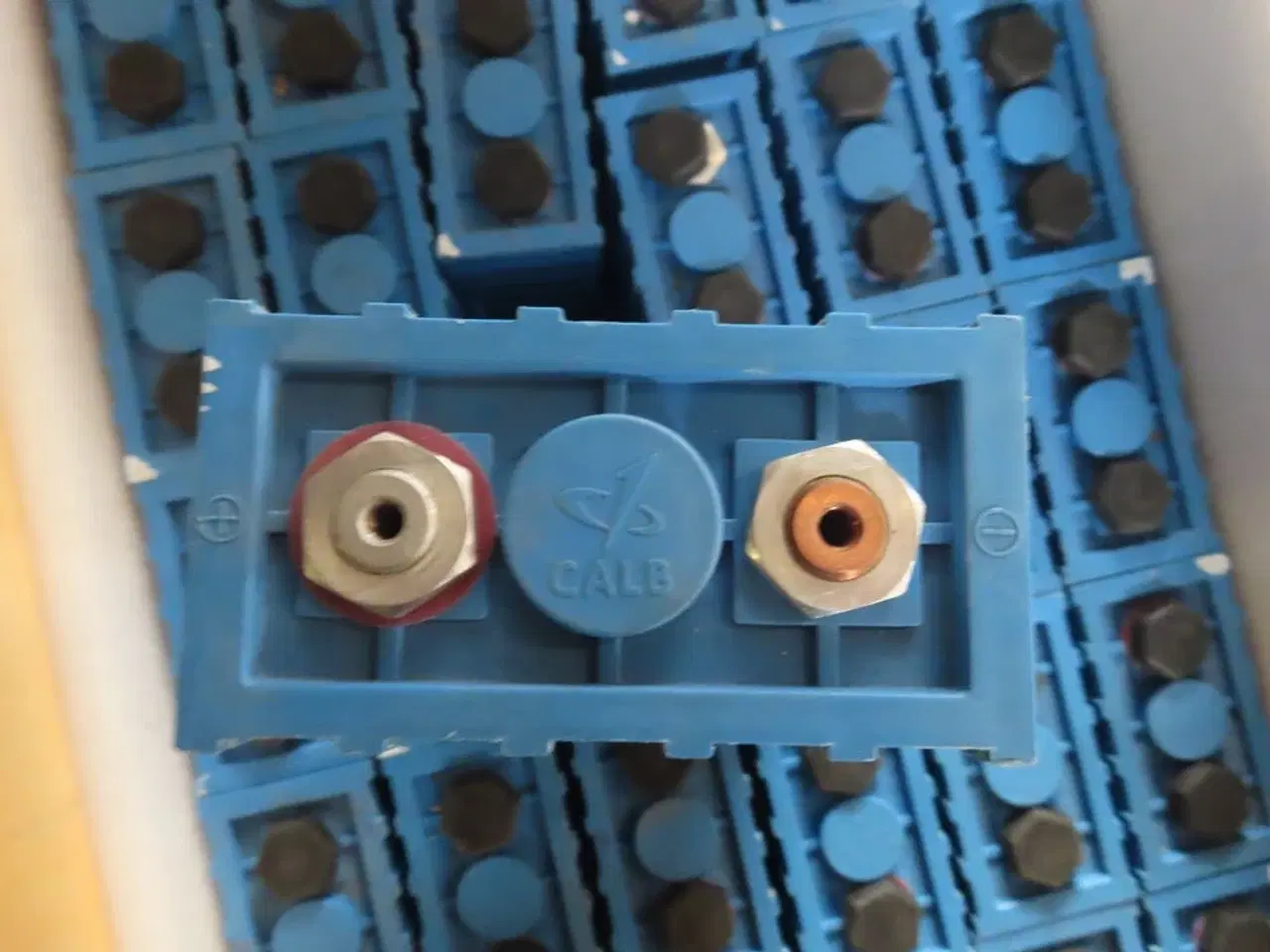 Billede 7 - Kasse med 30 stk lithium ion batterier CALB