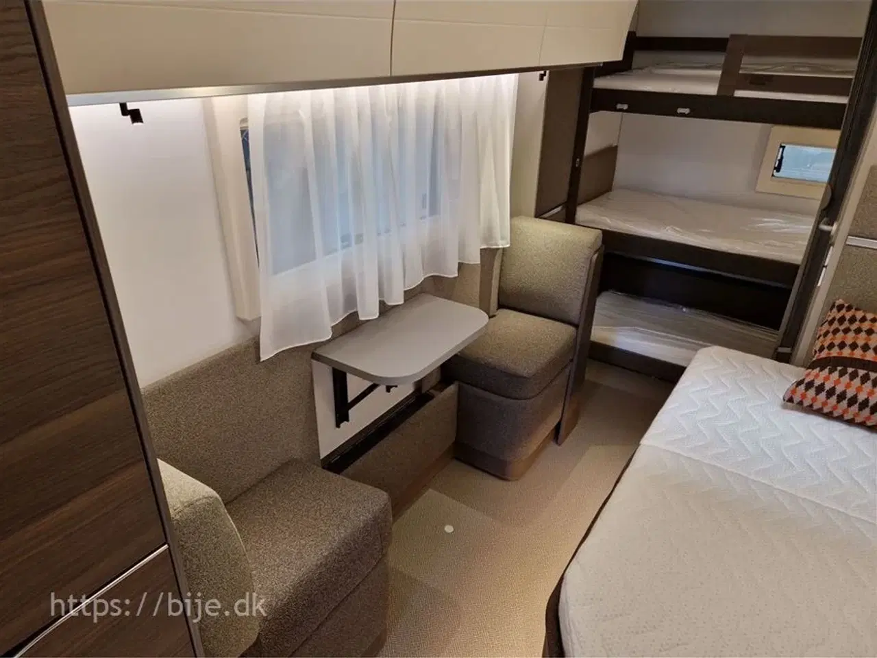 Billede 7 - 2023 - Adria Alpina 753 HK   Køb denne vogn og vælg mellem en gratis mover eller Isabella Capri telt