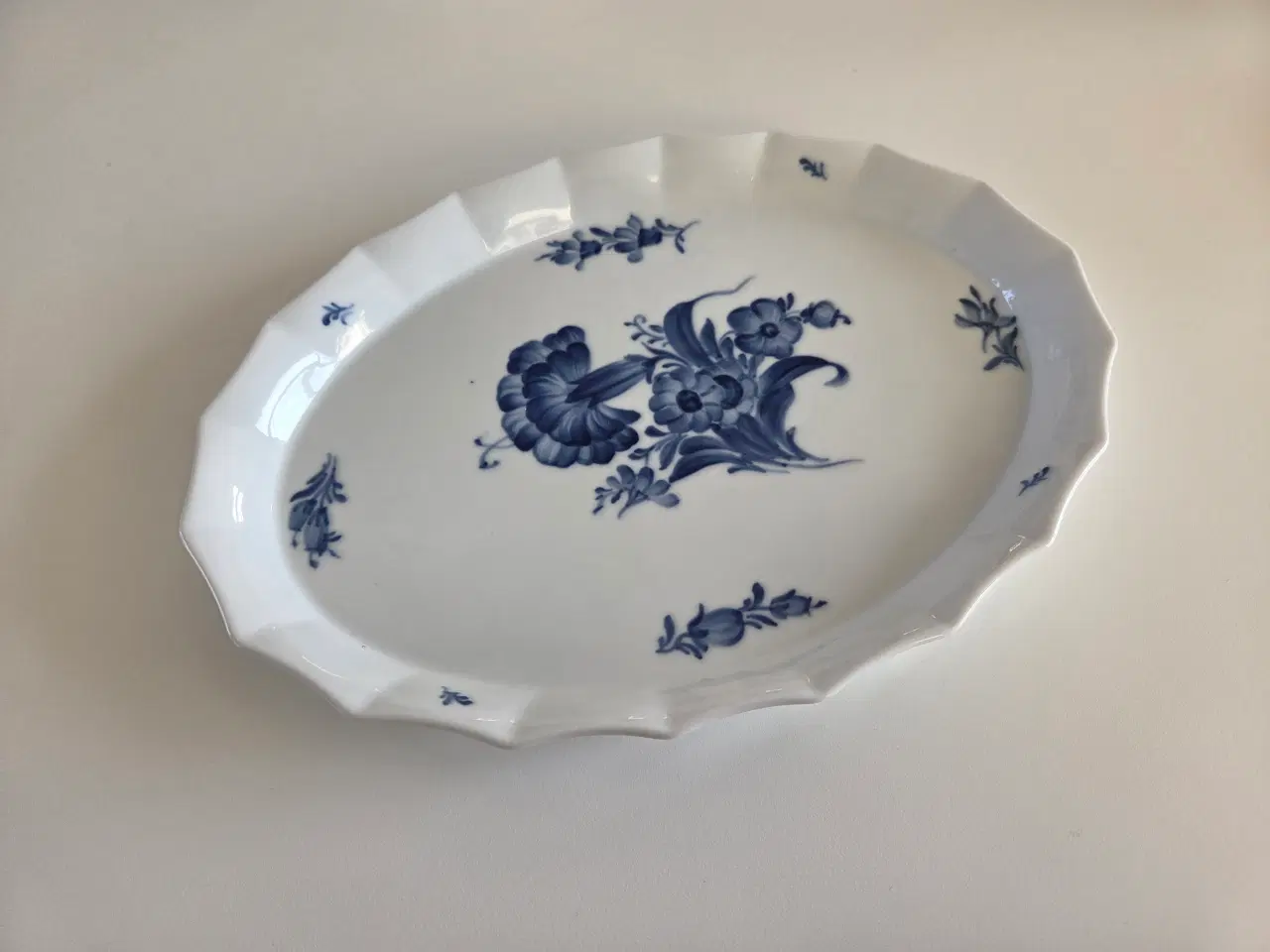 Billede 9 - Blå Blomst kantet kaffestel og serveringsfade