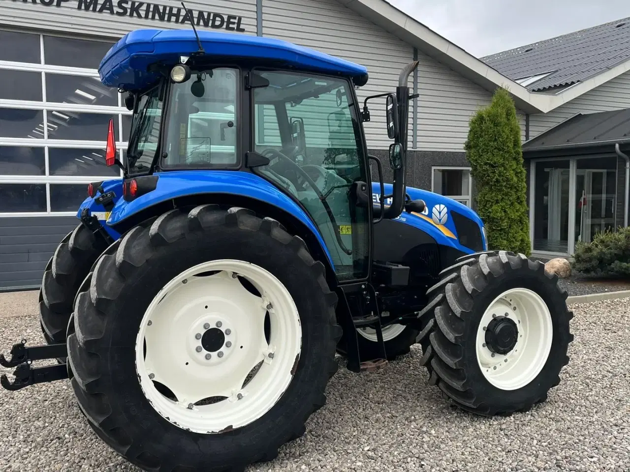 Billede 13 - New Holland TD5.115 Med brede dæk