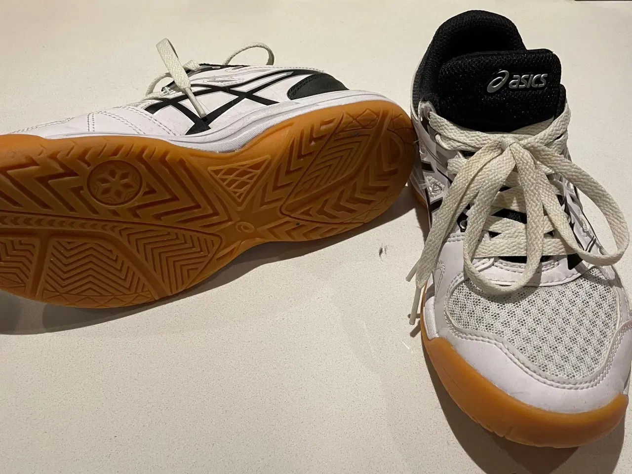 Billede 3 - Asics Håndboldsko str. 32,5 og 34,5