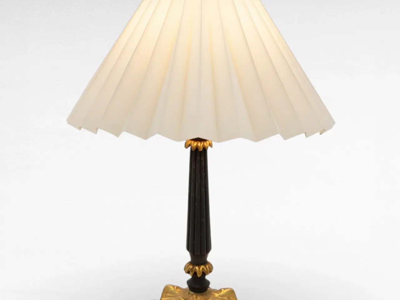 Billede 1 - Vintage sort/guld sengelampe 1940-60