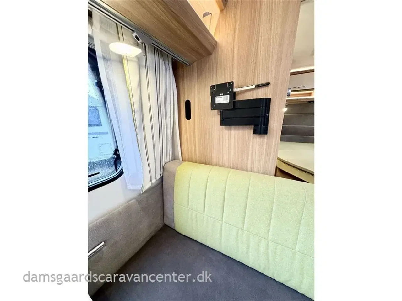 Billede 9 - 2016 - Dethleffs Camper 530 FSK   Franskseng-Køjer-Gulvtemp-Telt-Aircon