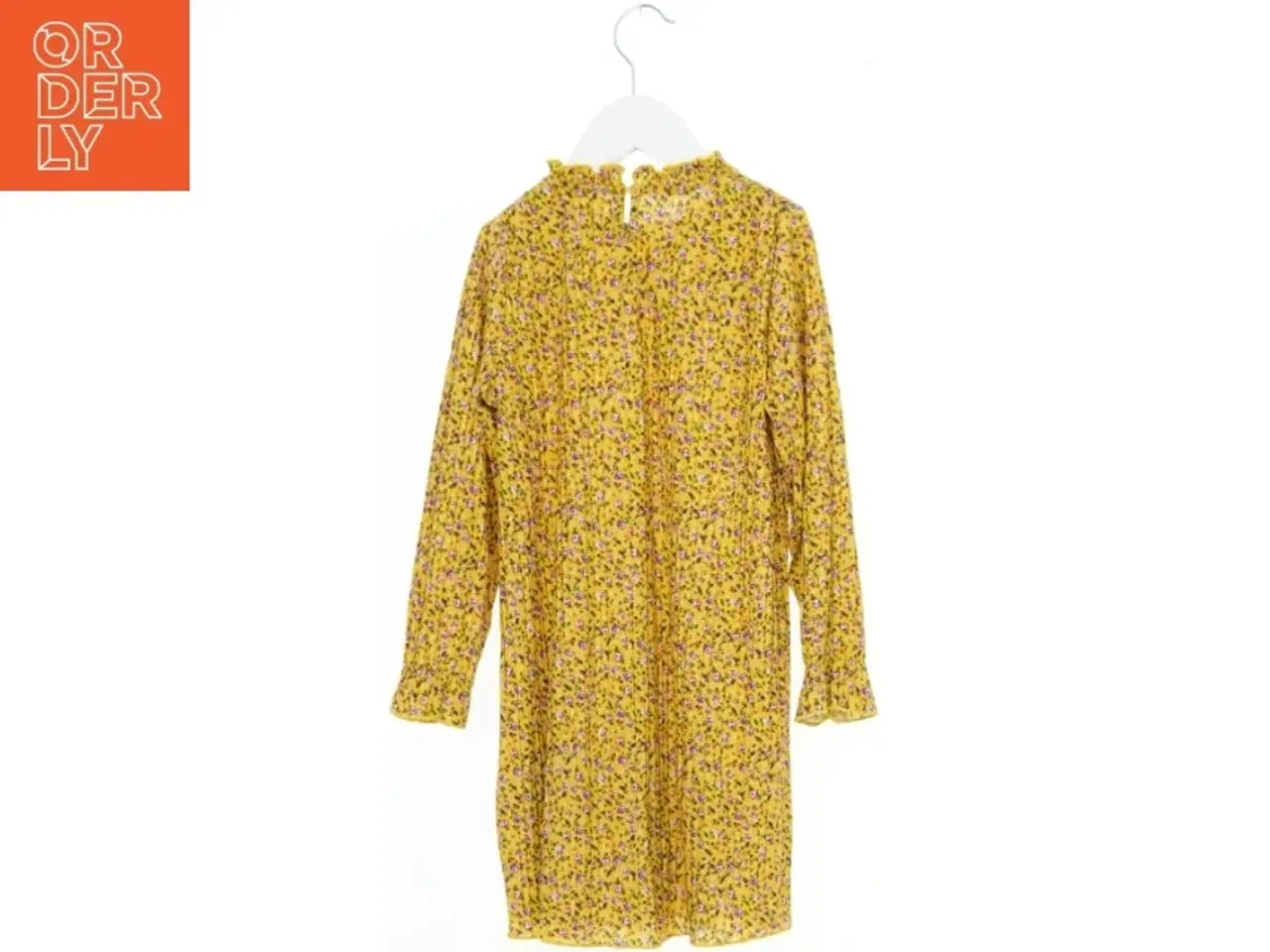 Billede 2 - Blomstermønstret kjole fra Name It (str. 110)