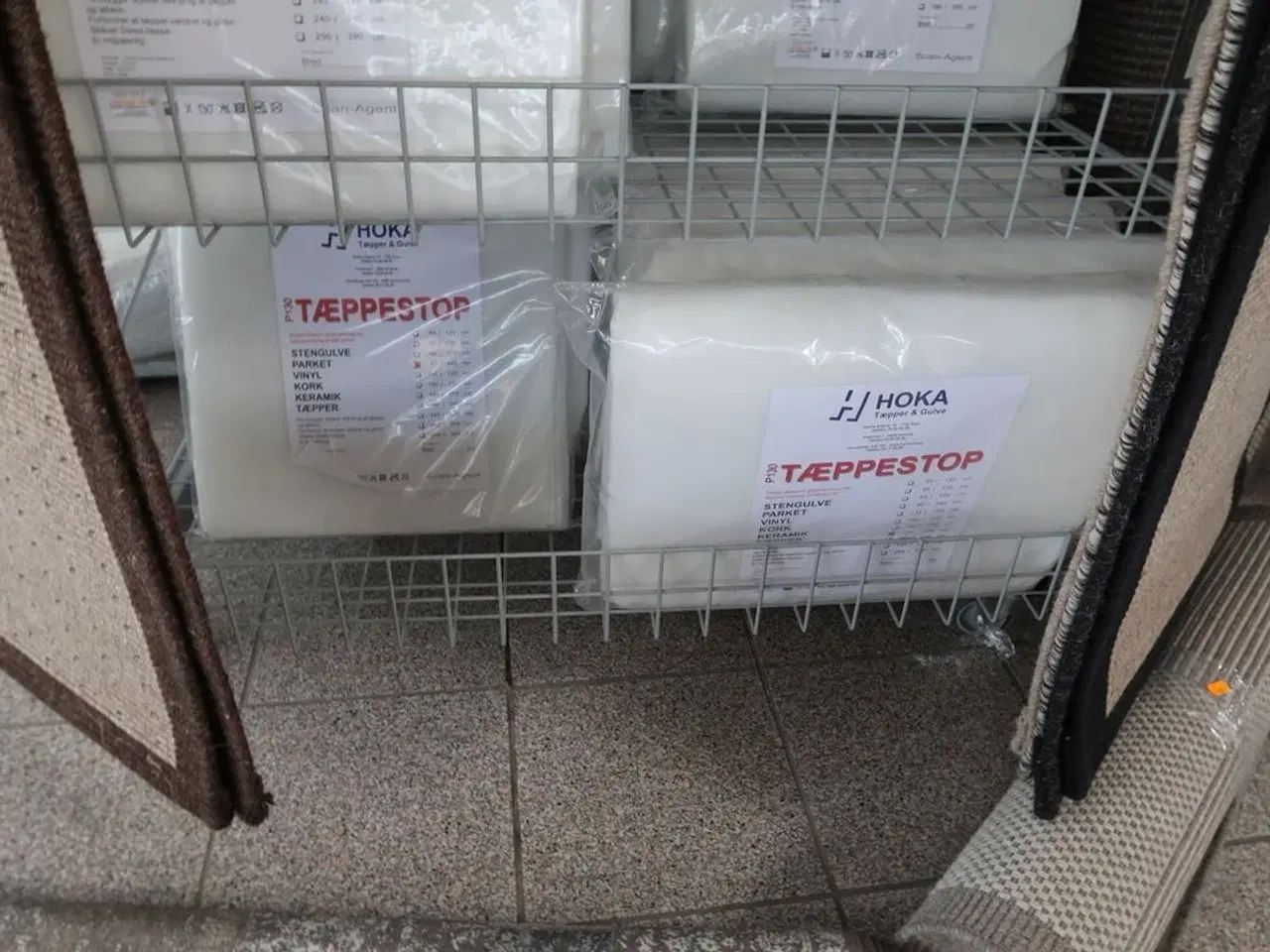 Billede 8 - Stativ med div. Tættestop m.m.