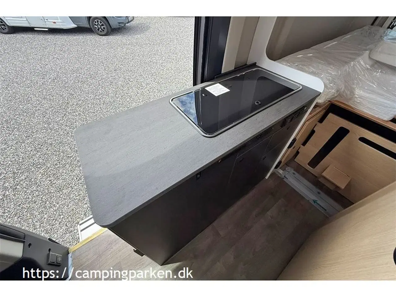 Billede 8 - 2025 - SunLight Cliff   Sunlight campervan i Adventure, under 6 meter, sort metallic, automatgear  og meget udstyr!