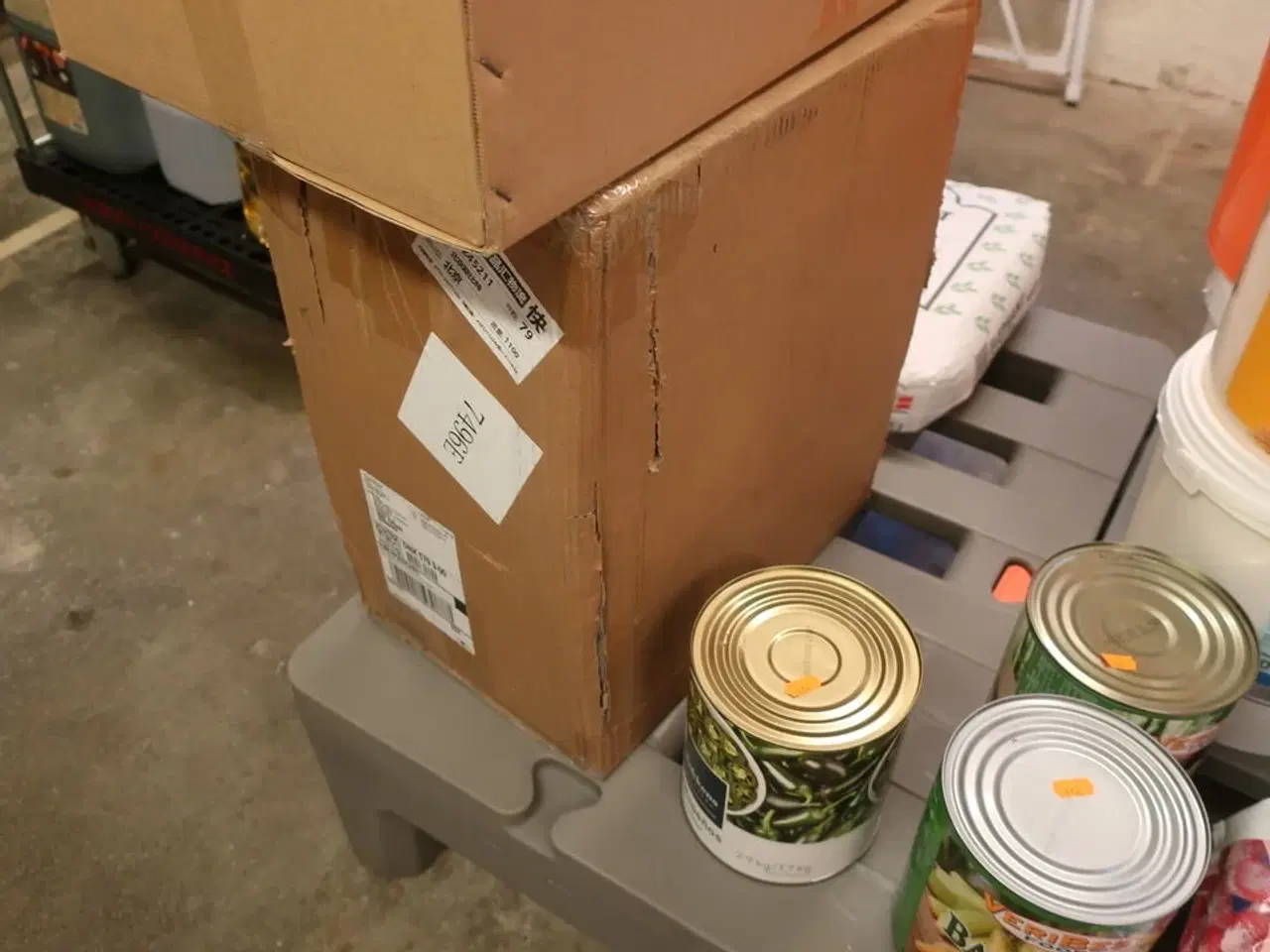 Billede 4 - Diverse madvarer samt poser til take-away