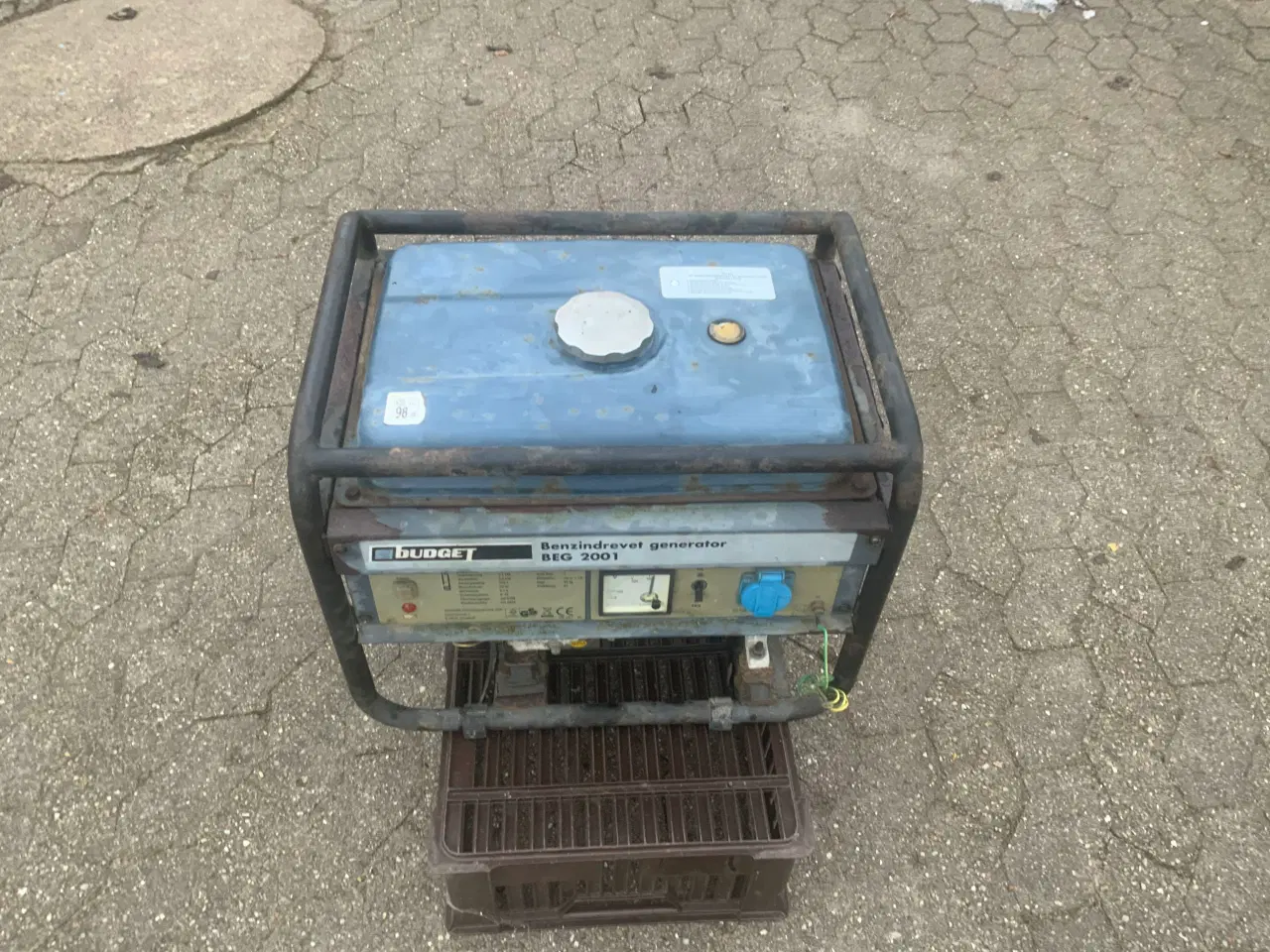 Billede 3 - Benzingenerator med udgang på 230V