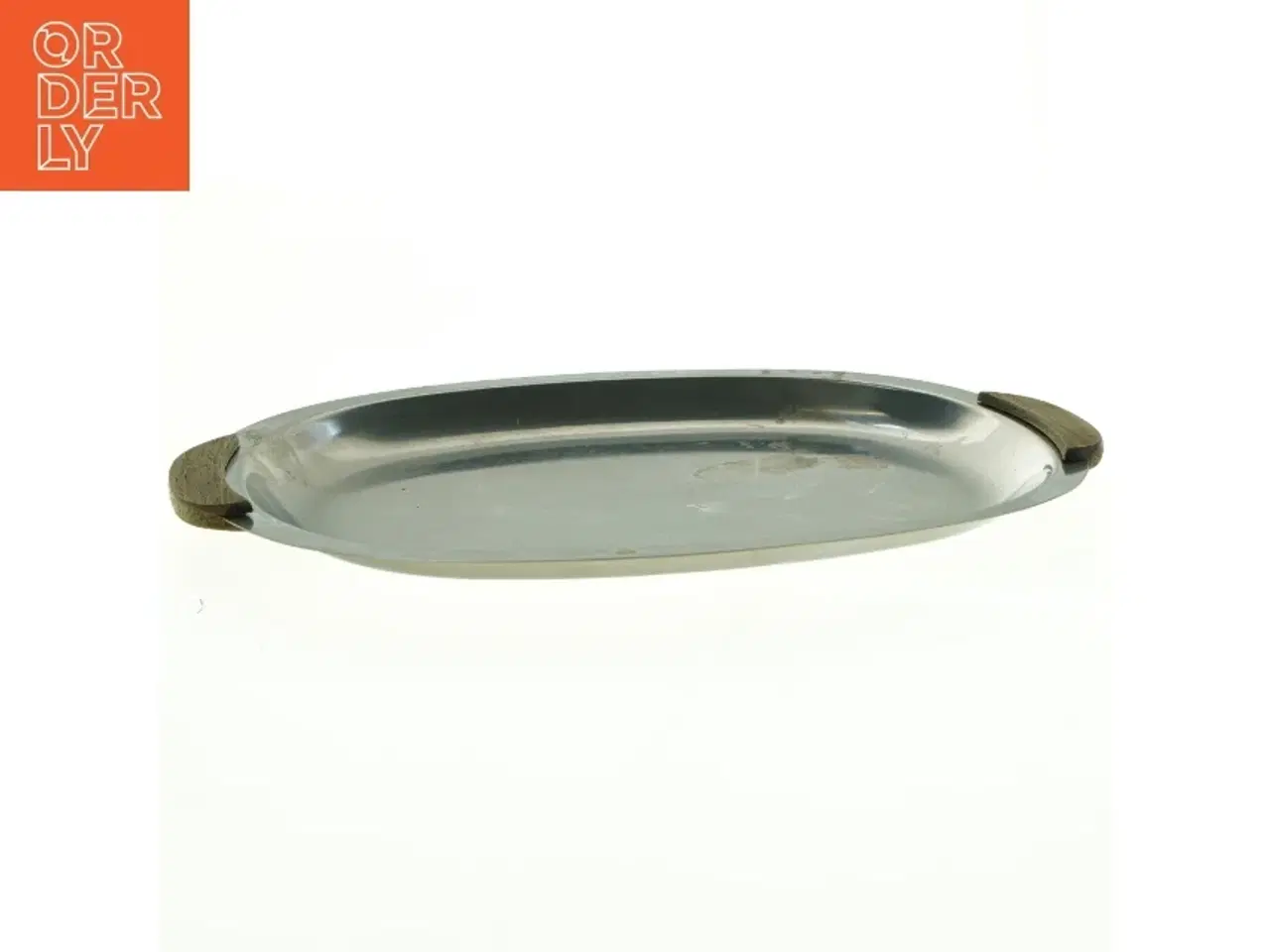 Billede 3 - Oval metalbakke med træhåndtag (str. 33 x 22 cm)