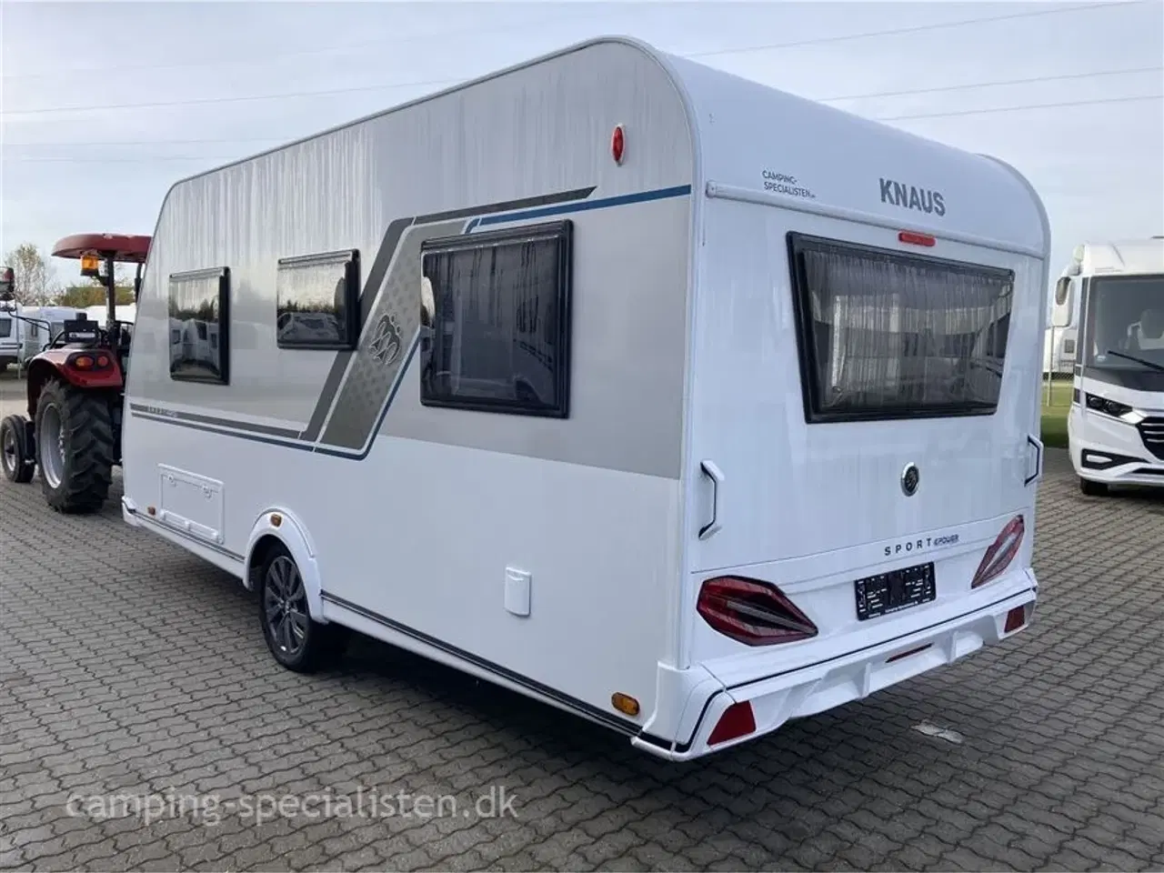 Billede 3 - 2023 - Knaus Sport 450 FU SPORT E POWER SELECTION   NEDSAT SPAR KR. 29.700,- Knaus sport 450 FU E-Power 2023 - Dobbelt seng - kan nu ses  hos camping-specialisten