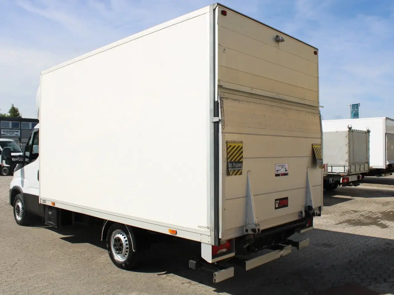 Billede 7 - Iveco Daily 2,3 35S14 Alukasse m/lift AG8