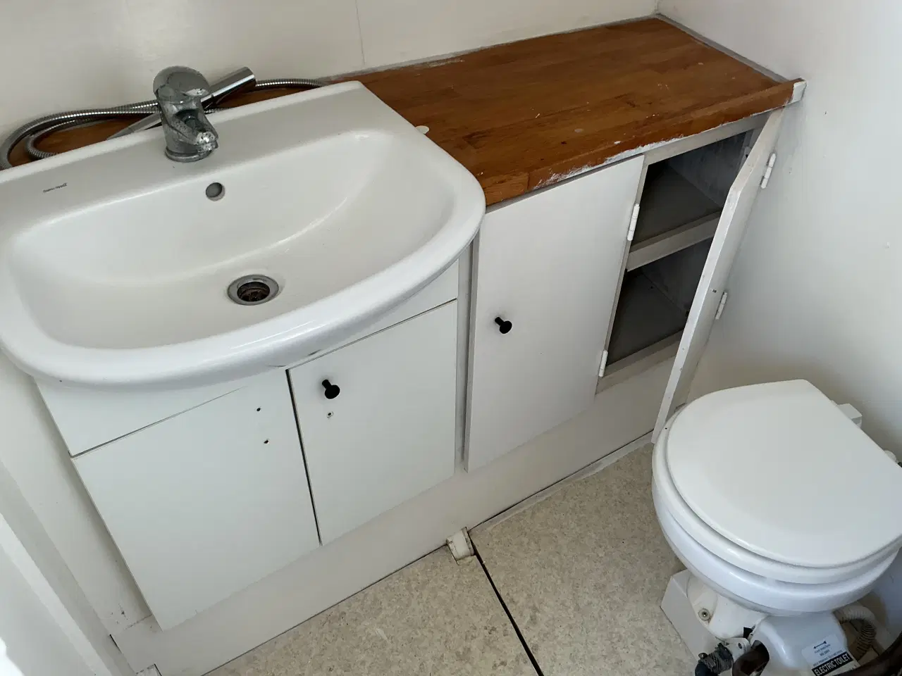 Billede 4 - 9m Husbåd / Projekt – 170 HK Perkins