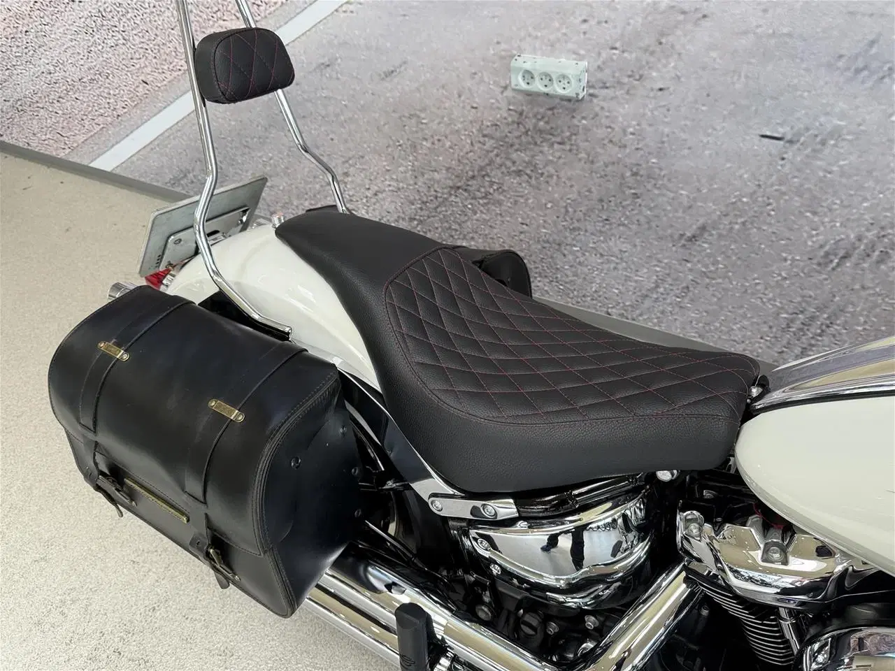 Billede 12 - Harley-Davidson FXLR Low Rider 107"