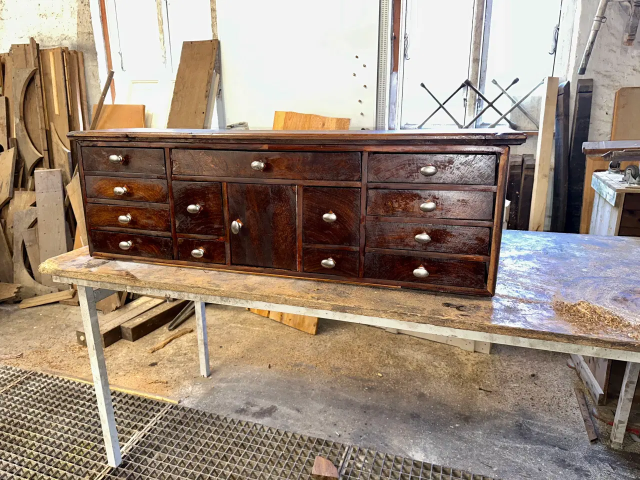 Billede 5 - Antik indsats med skuffer