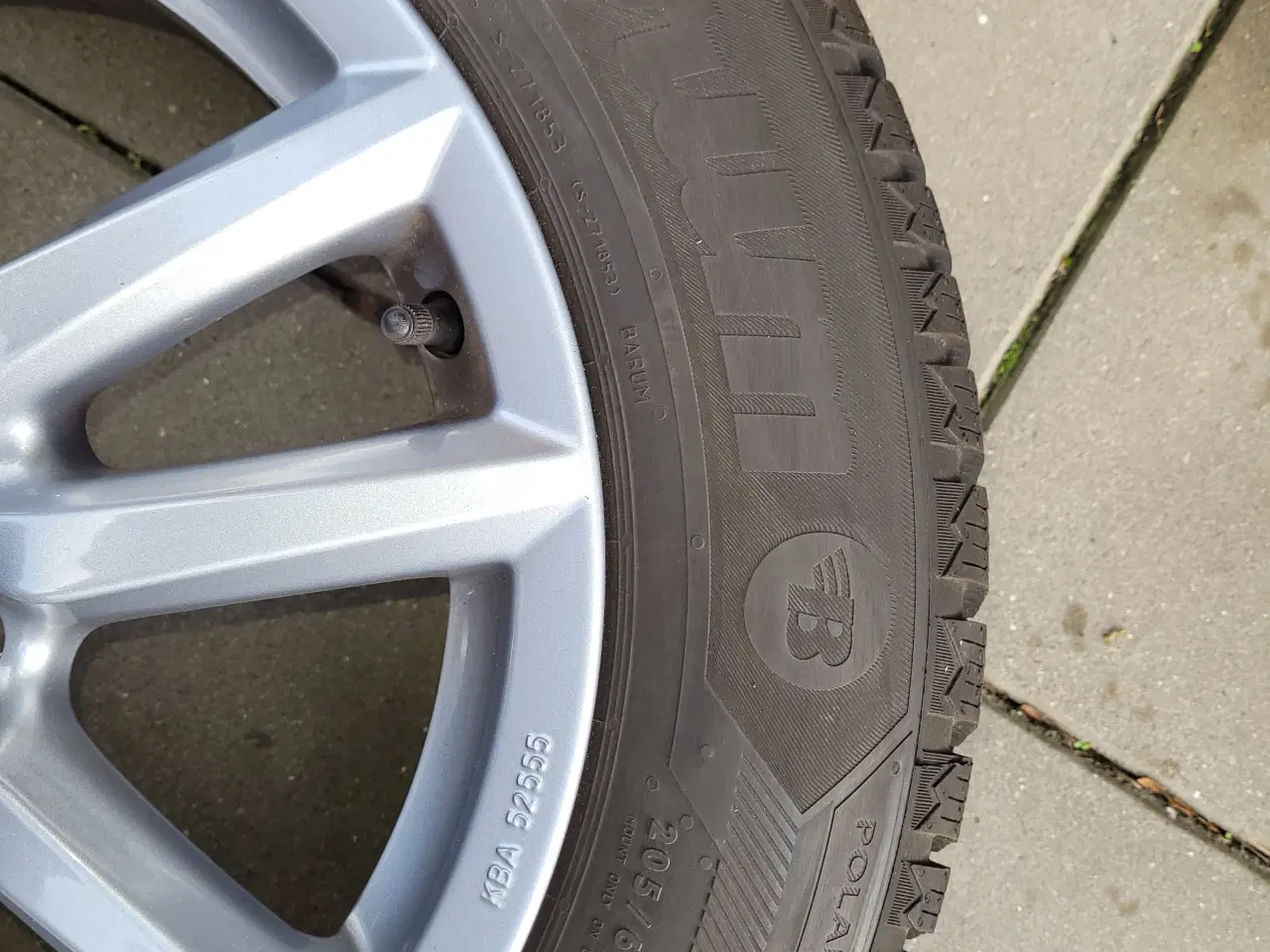 Billede 2 - Vinterhjul på alufælge til Toyota Avensis