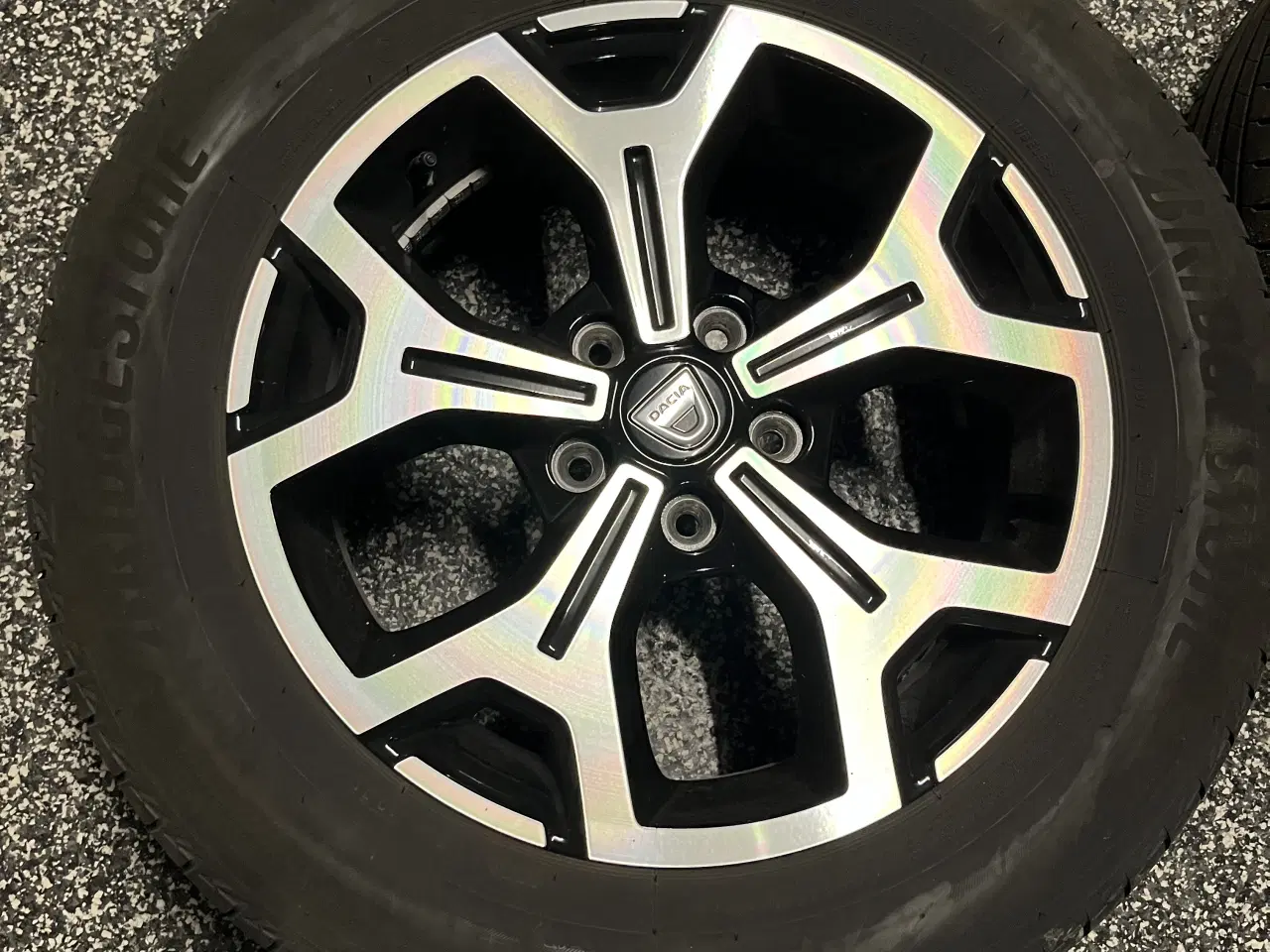 Billede 1 - Dacia Duster originale alufælge 17” sommerhjul