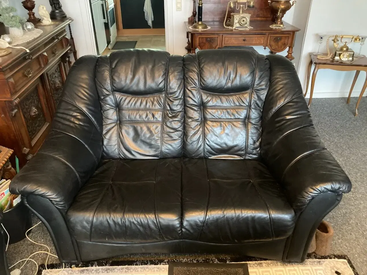 Billede 1 - 2 Sofa grupper gives væk -   2 og 3 personers