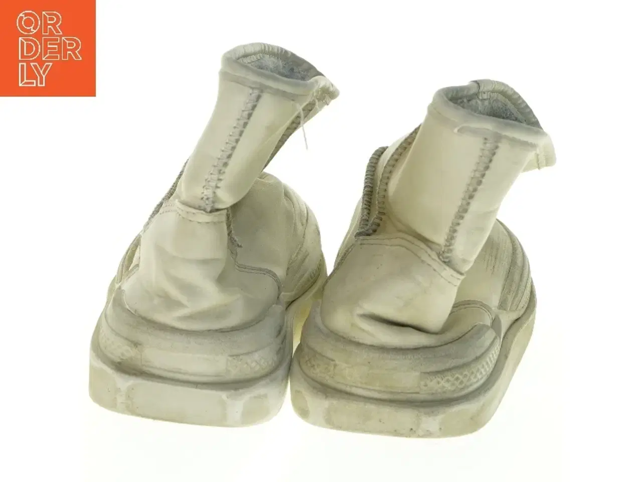 Billede 3 - Brugte beige støvler (str. 36)