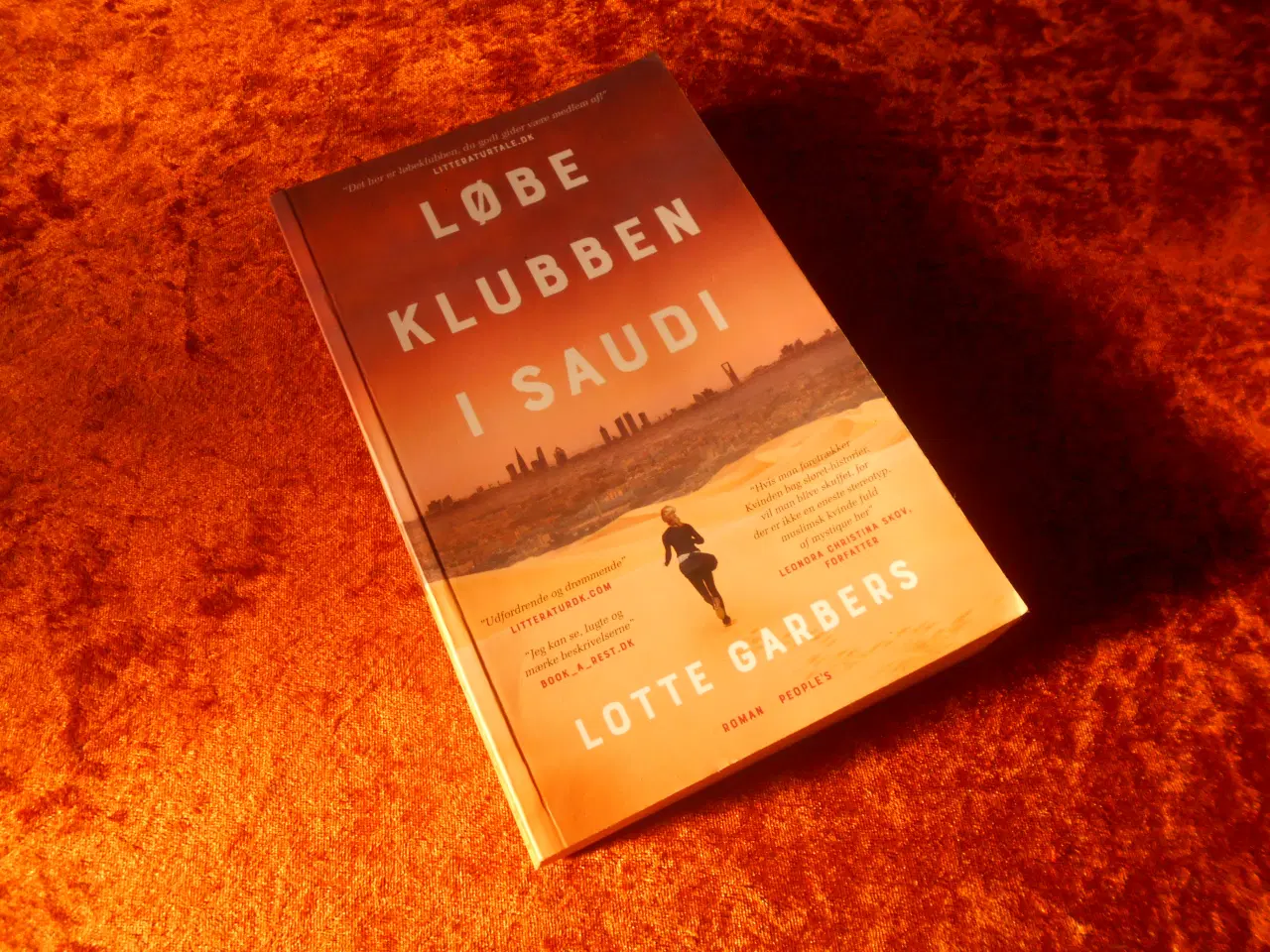 Billede 3 - Hun har det hele m.fl, Lotte Garbers