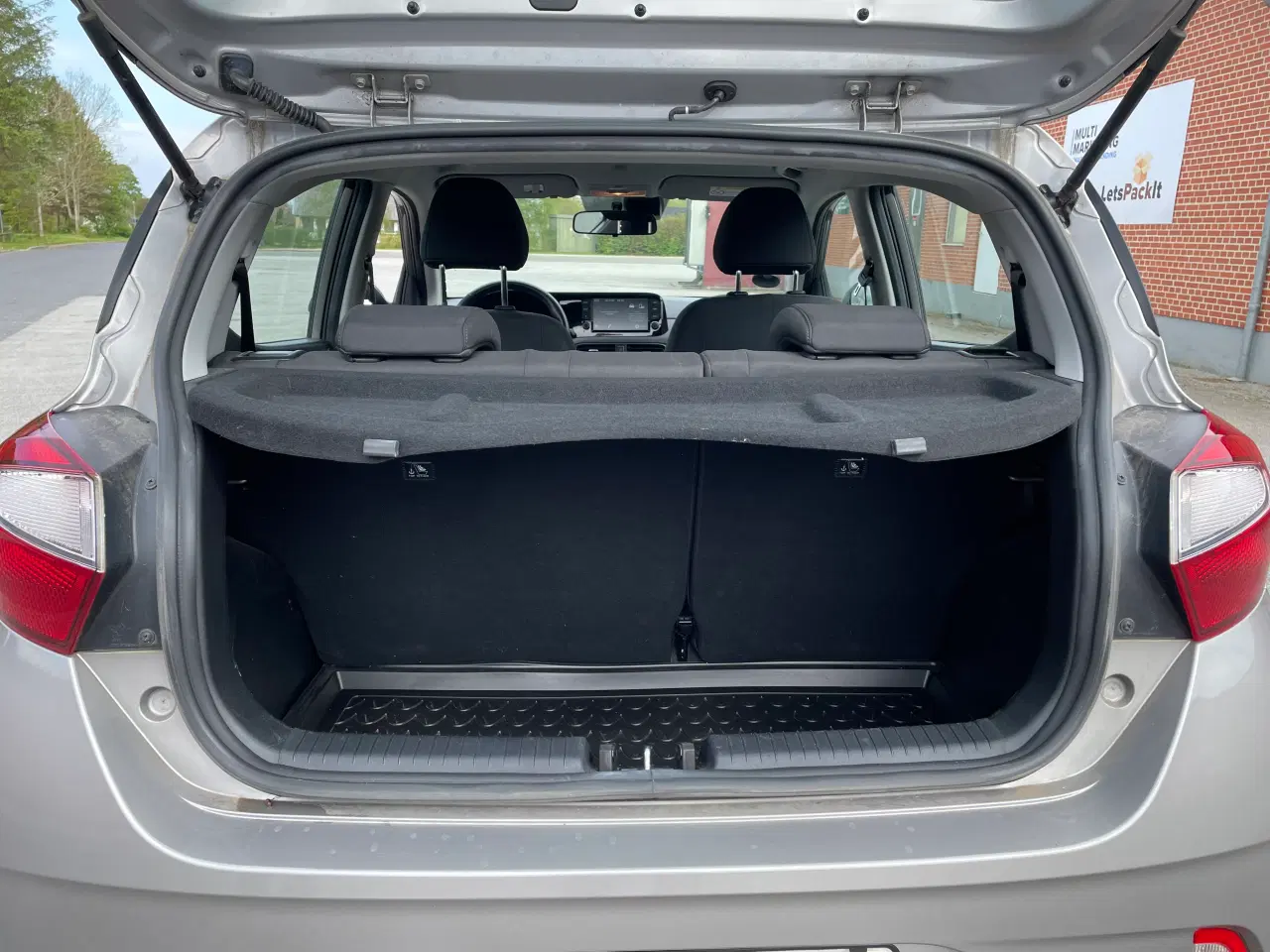 Billede 8 - Hyundai i10 1.0 Essential – Veludstyret, økonomisk